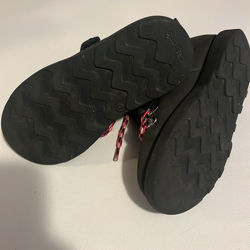 Toddler Carter’s boots - Picture 3 of 4